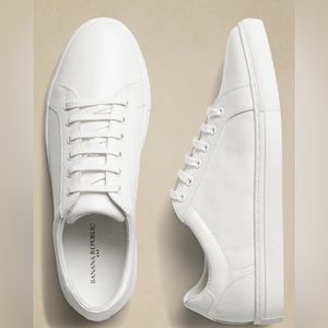NWT men’s synthetic leather sneaker